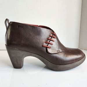 Camper Alicante 'Arlet' Dark Brown Leather Ankle Boots with Red Accents Size 39